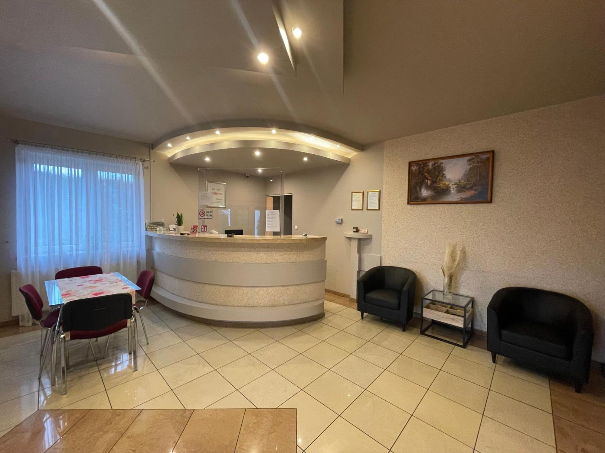 Hotel Marco Plonsk Szkolna 115 Экстерьер фото