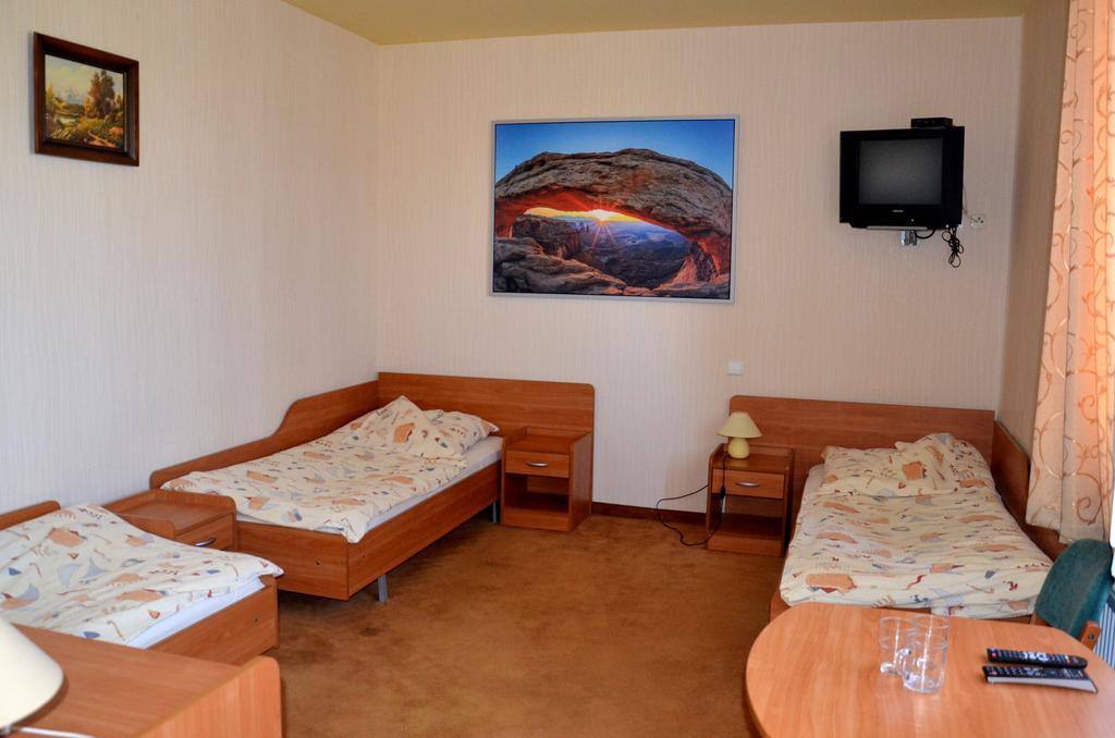 Hotel Marco Plonsk Szkolna 115 Экстерьер фото